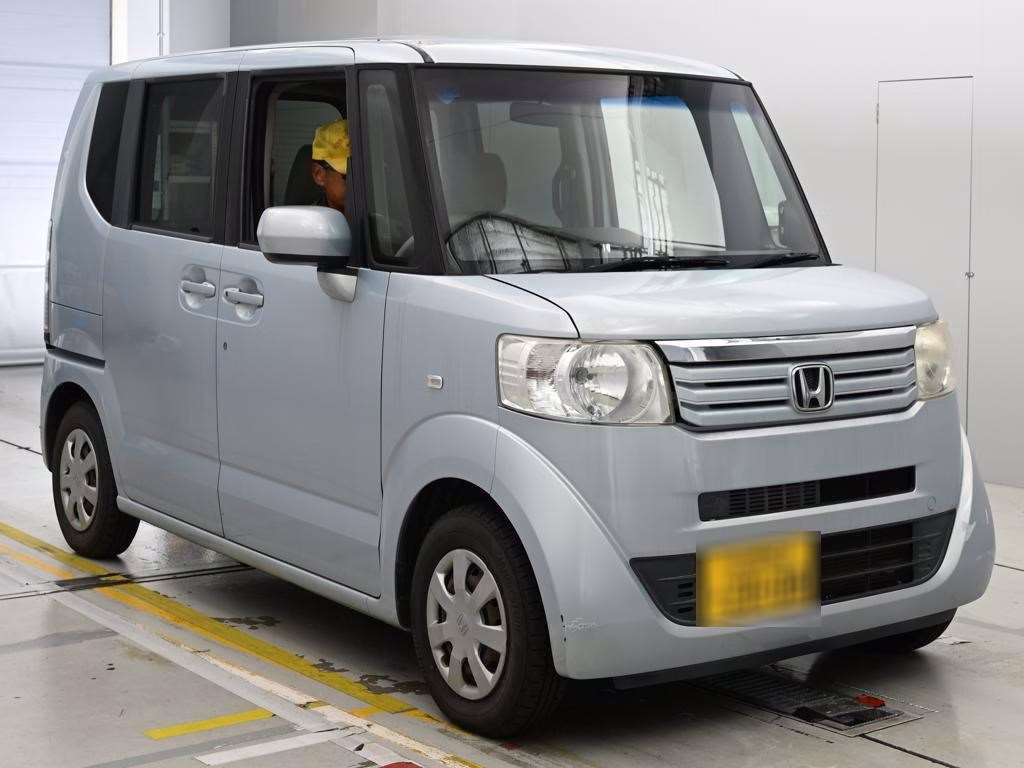 HONDA N-BOX