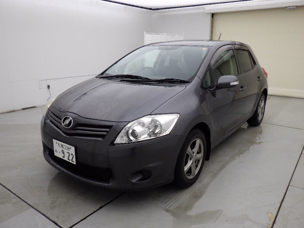TOYOTA AURIS