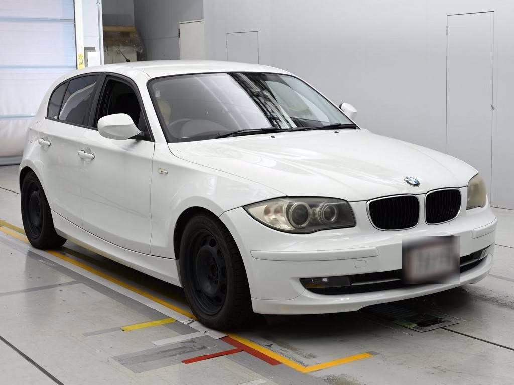 BMW 1-SERIES
