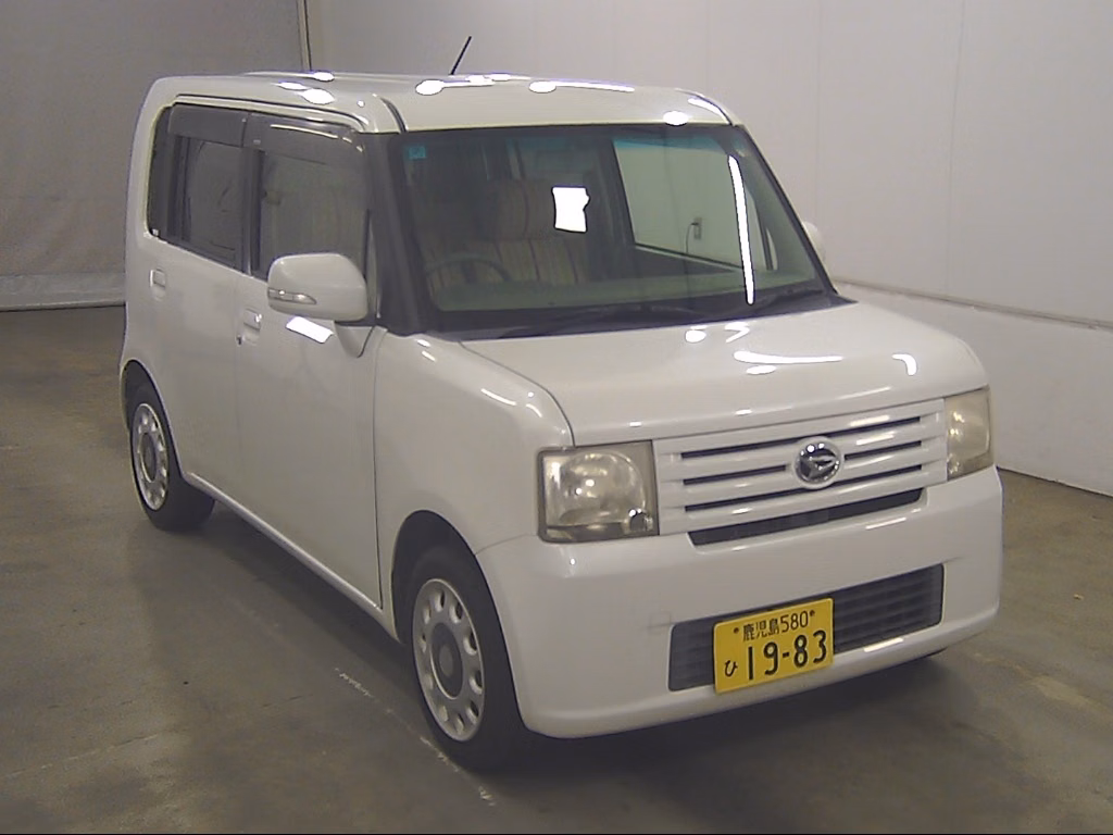 DAIHATSU MOVE CONTE