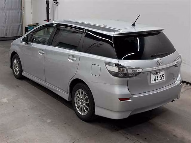 TOYOTA WISH
