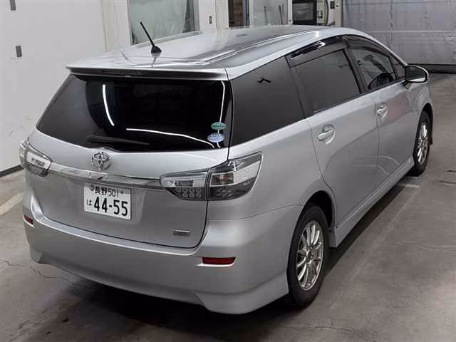 TOYOTA WISH