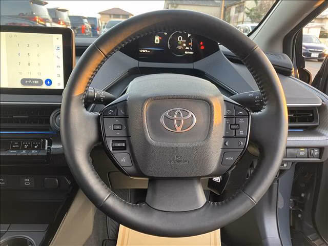 TOYOTA PRIUS
