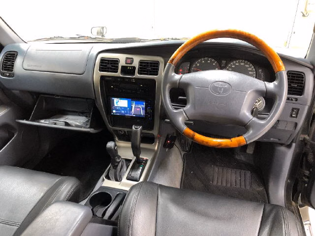 TOYOTA HILUX SURF