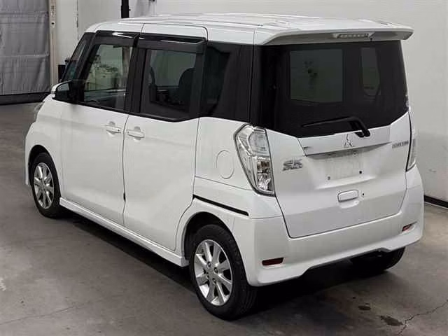 MITSUBISHI EK SPACE