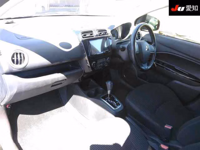 MITSUBISHI MIRAGE