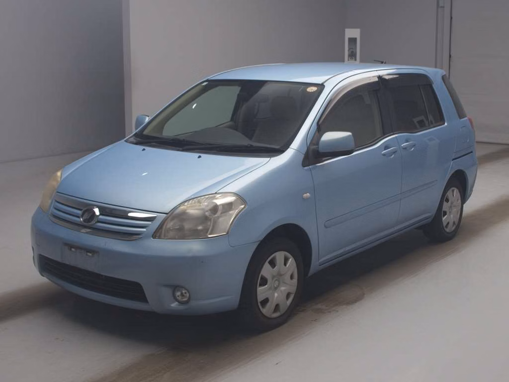 TOYOTA RAUM