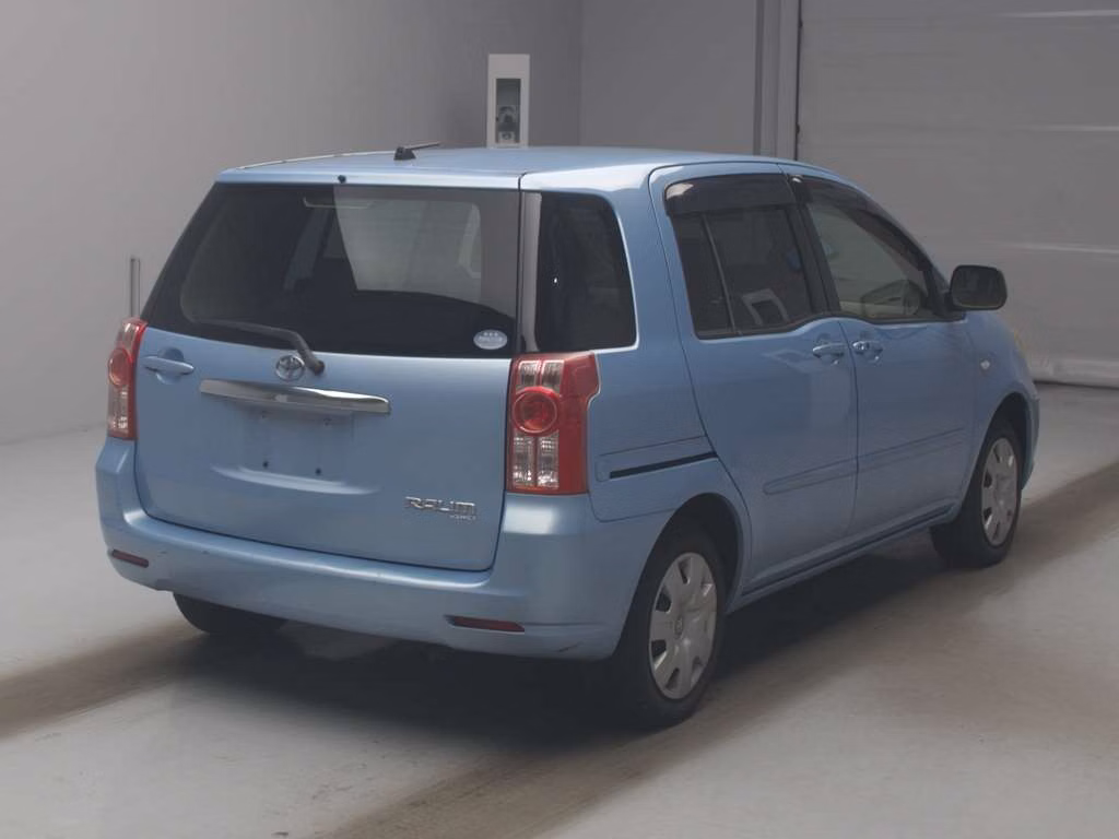 TOYOTA RAUM