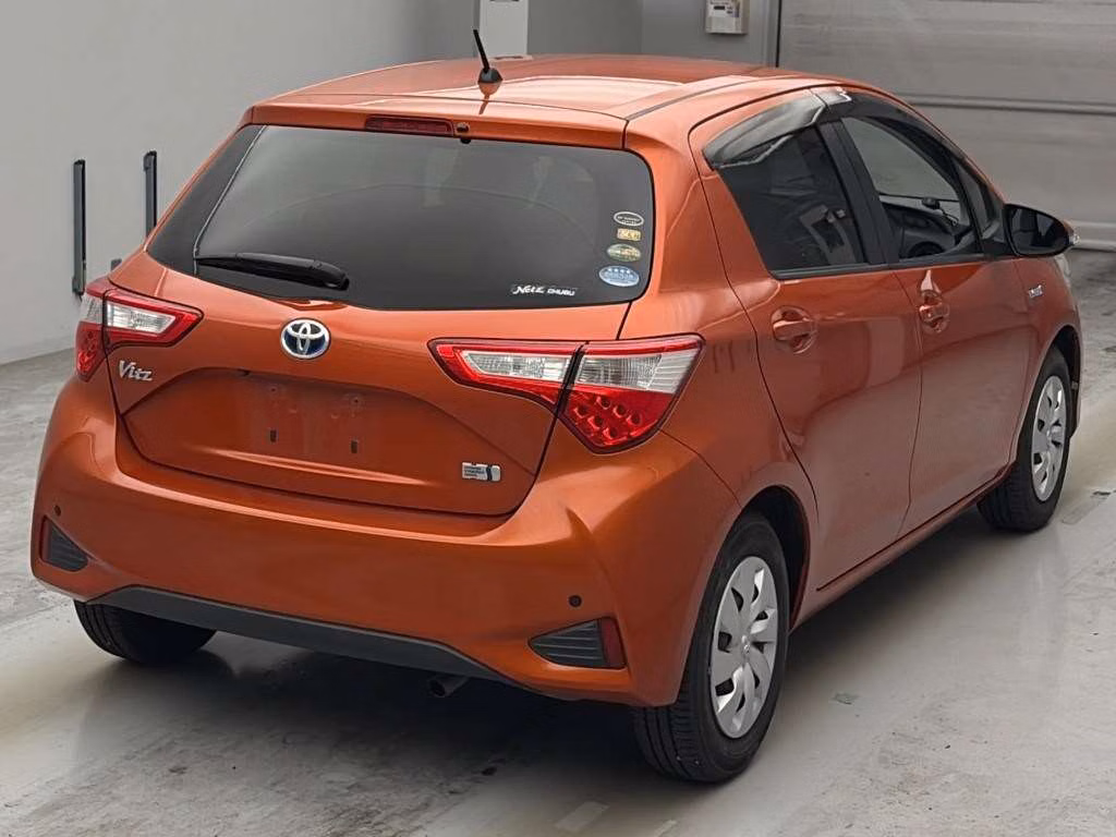 TOYOTA VITZ