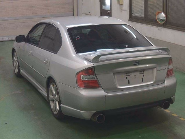 SUBARU LEGACY B4