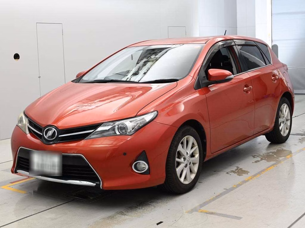 TOYOTA AURIS