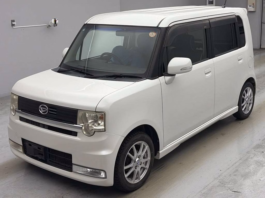 DAIHATSU MOVE CONTE