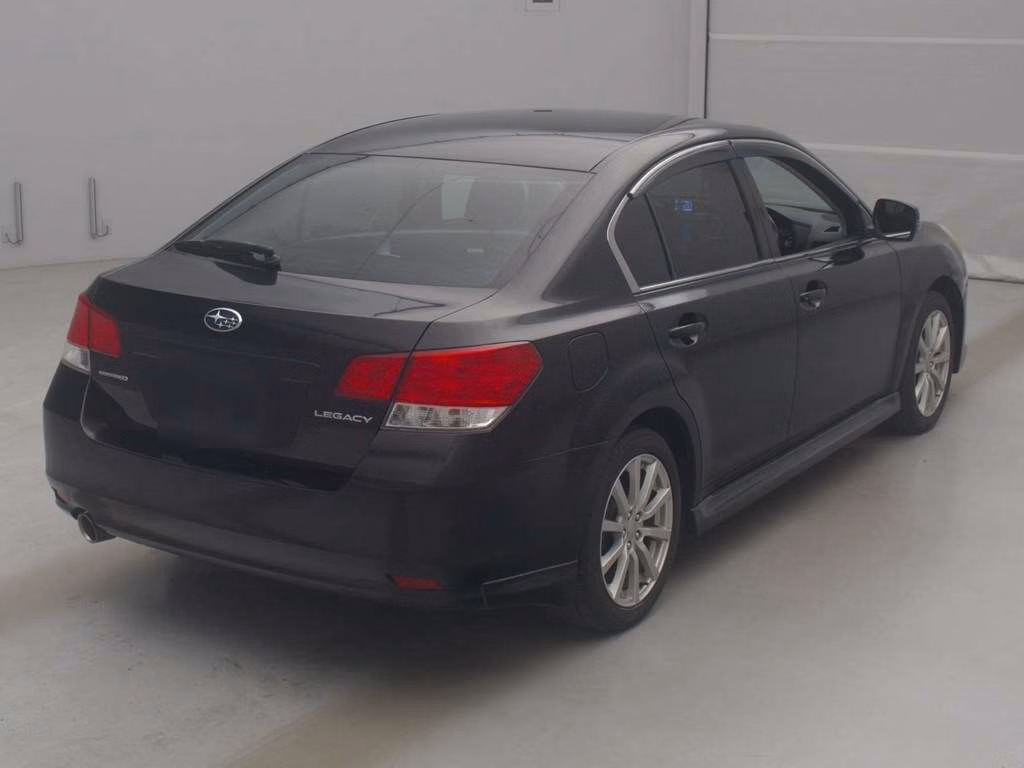 SUBARU LEGACY B4