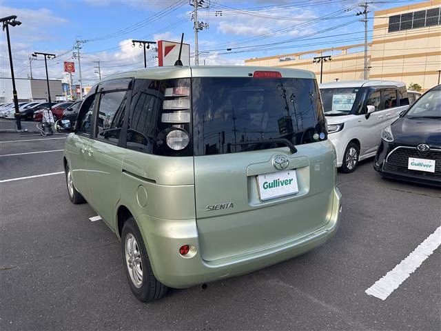 TOYOTA SIENTA
