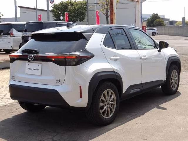 TOYOTA YARIS CROSS