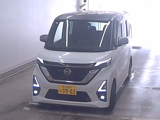 NISSAN ROOX