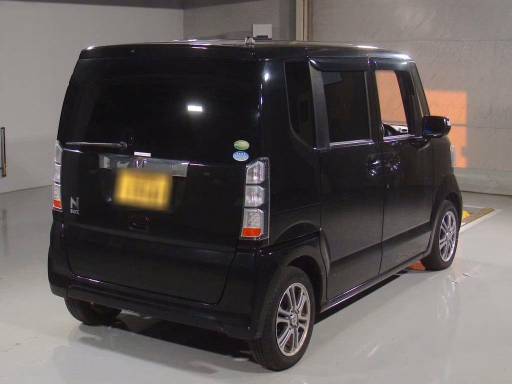 HONDA N-BOX