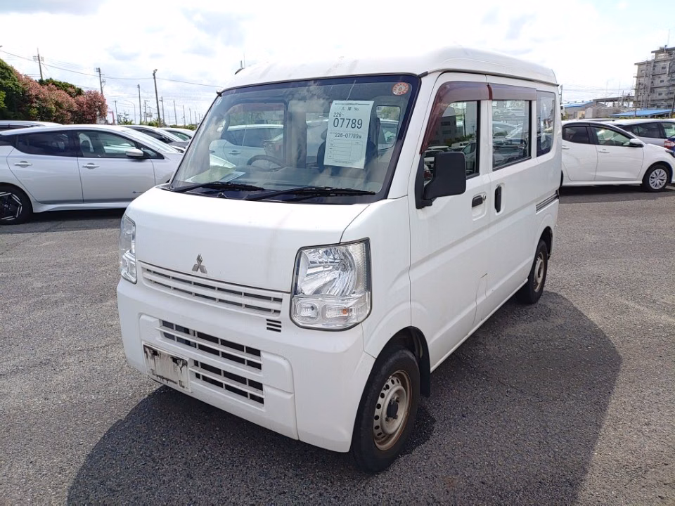 MITSUBISHI MINICAB