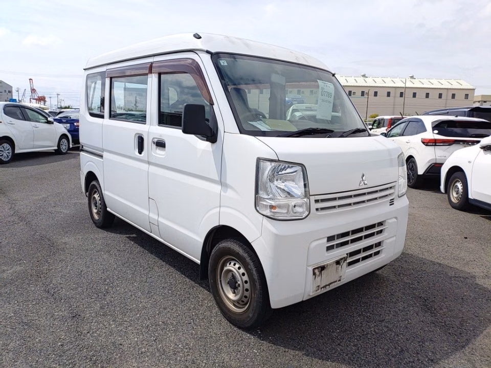 MITSUBISHI MINICAB