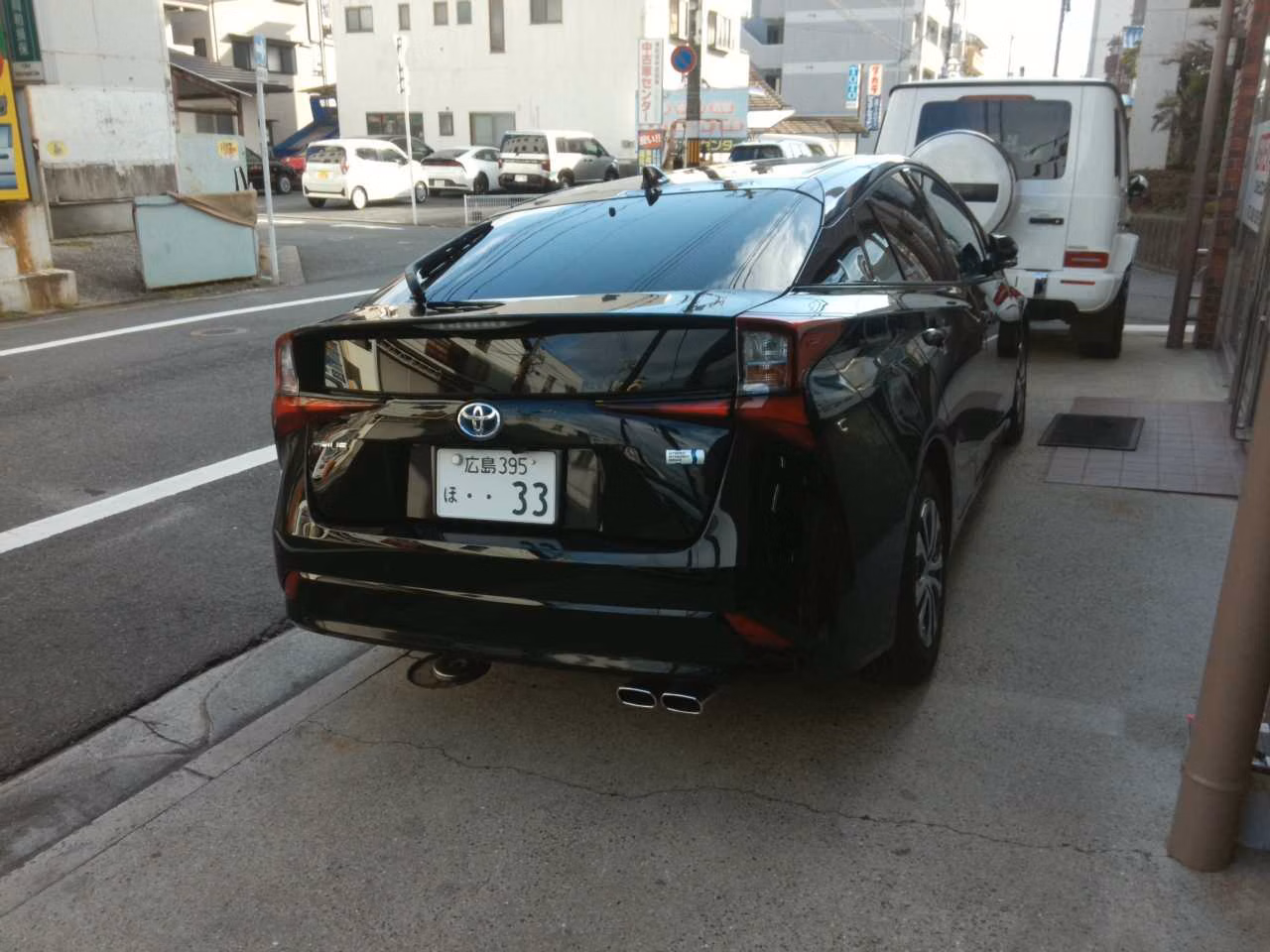 TOYOTA PRIUS