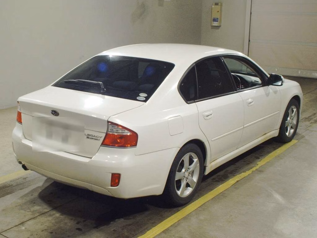 SUBARU LEGACY B4