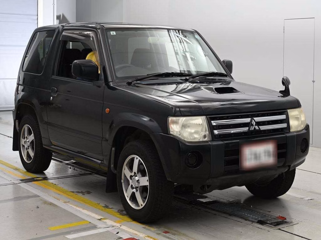 MITSUBISHI PAJERO MINI