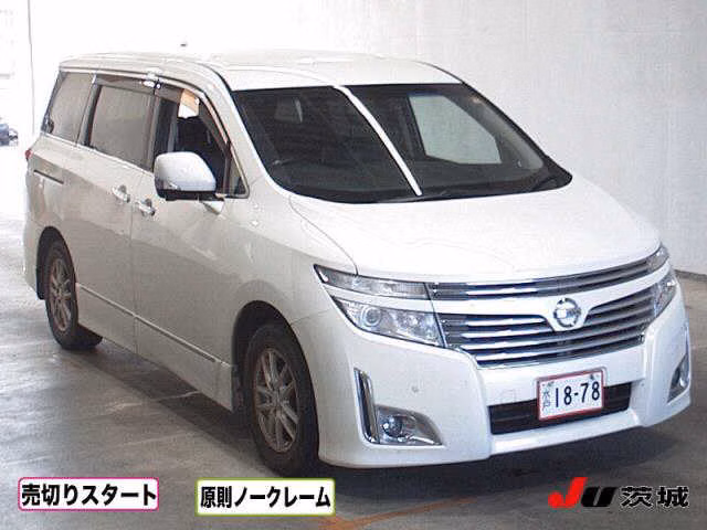 NISSAN ELGRAND