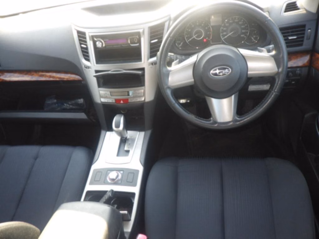 SUBARU LEGACY