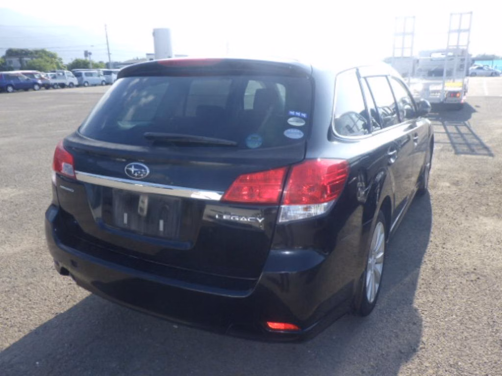 SUBARU LEGACY