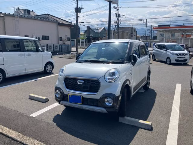 DAIHATSU CAST