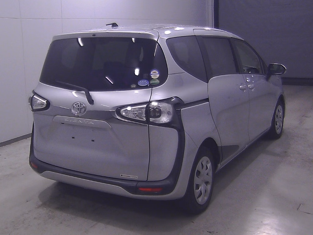 TOYOTA SIENTA