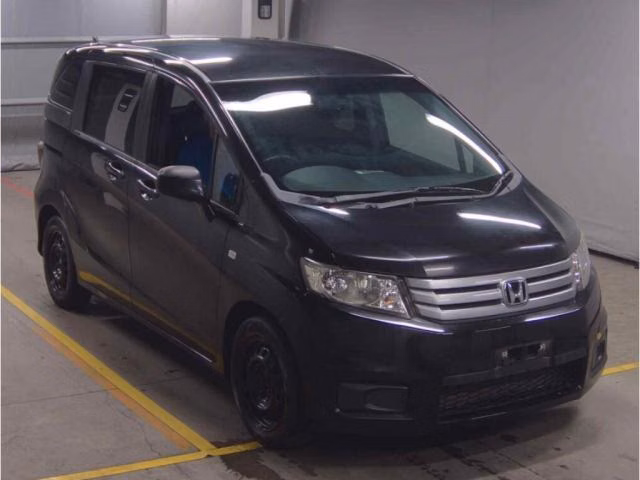 HONDA FREED SPIKE