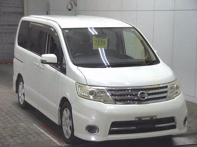 NISSAN SERENA