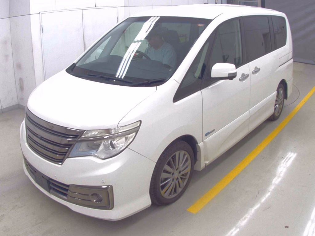 NISSAN SERENA