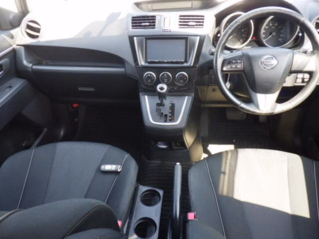 NISSAN LAFESTA