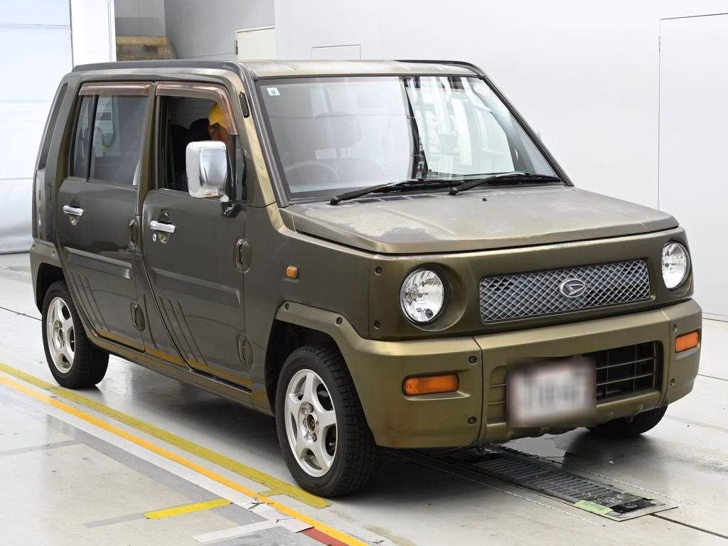 DAIHATSU NAKED