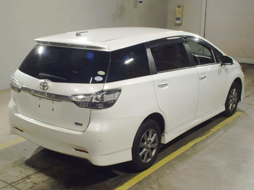 TOYOTA WISH