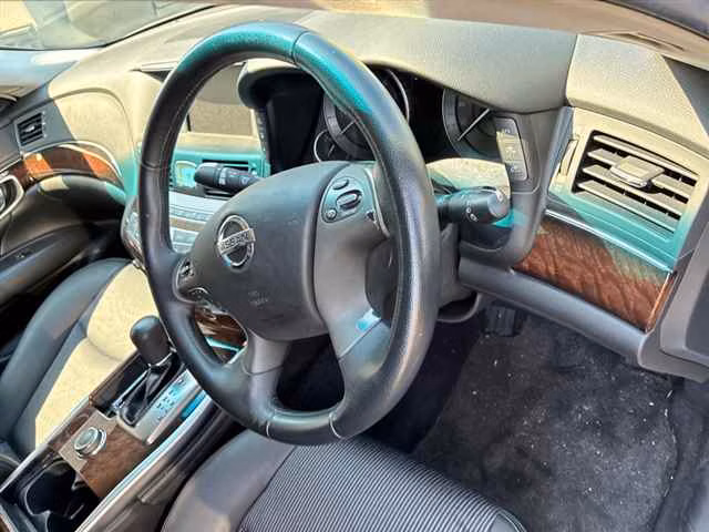 NISSAN FUGA