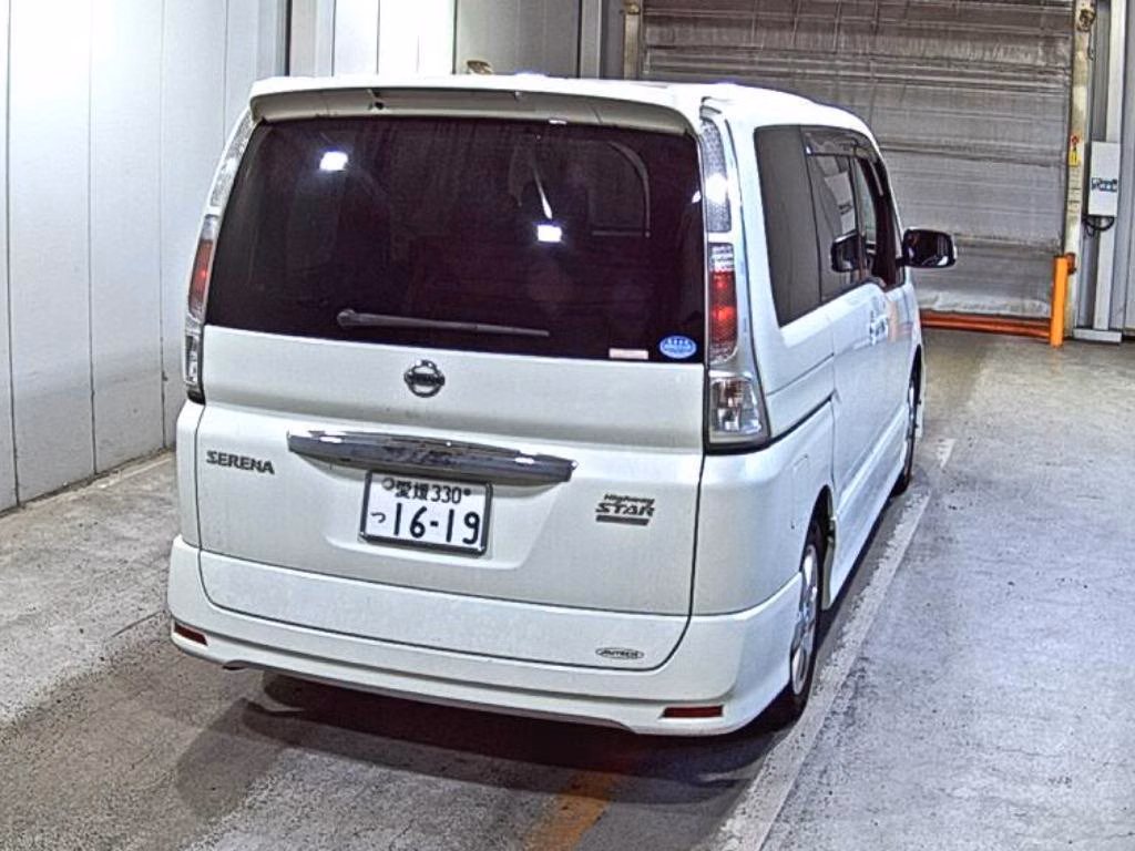 NISSAN SERENA