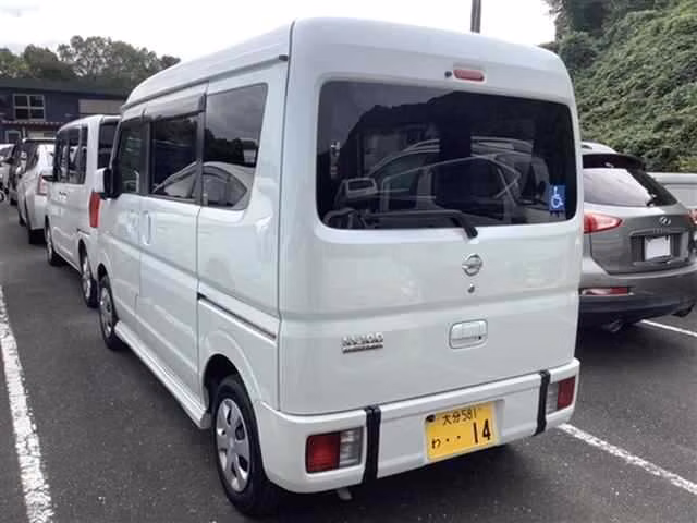 NISSAN NV100 CLIPPER
