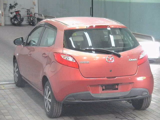 MAZDA DEMIO