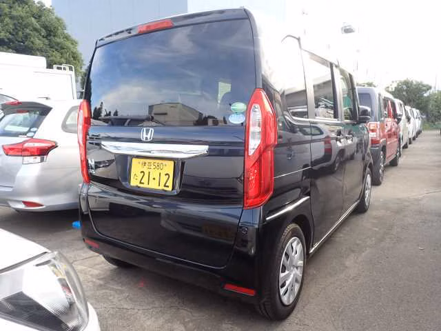 HONDA N-BOX