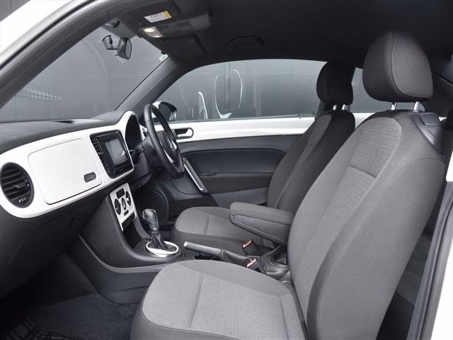 VOLKSWAGEN BEETLE