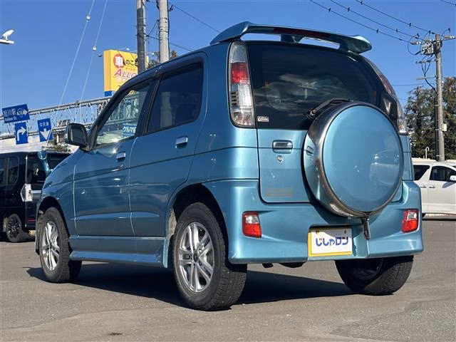 DAIHATSU TERIOS KID