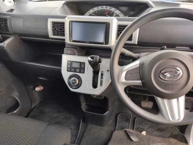 DAIHATSU WAKE