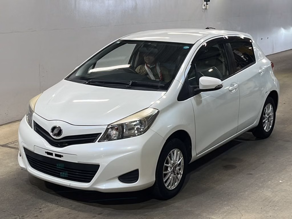 TOYOTA VITZ