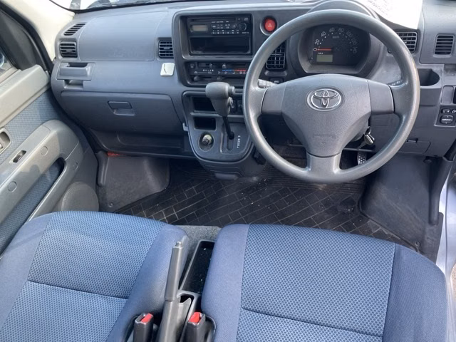 TOYOTA PIXIS VAN