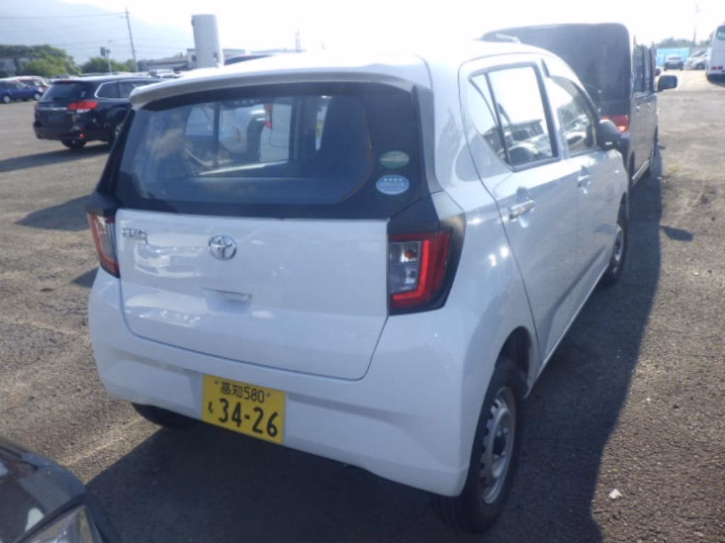 TOYOTA PIXIS EPOCH