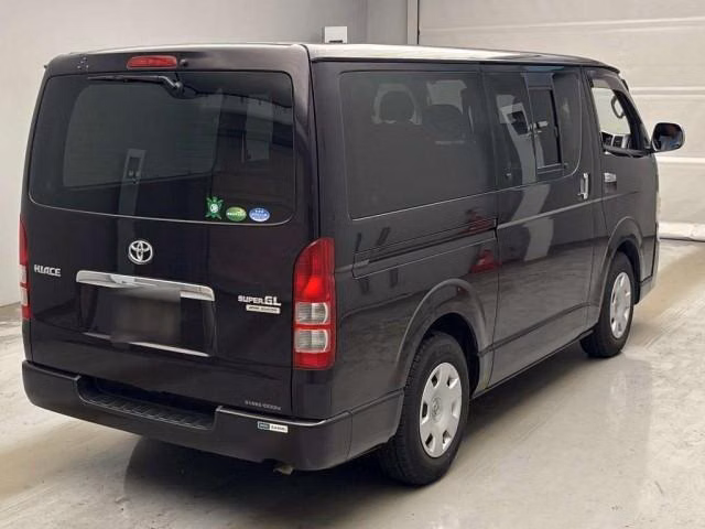 TOYOTA REGIUS ACE