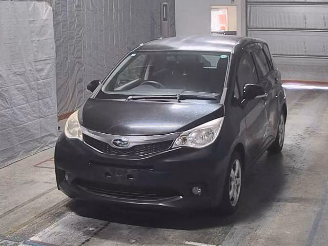 SUBARU TREZIA